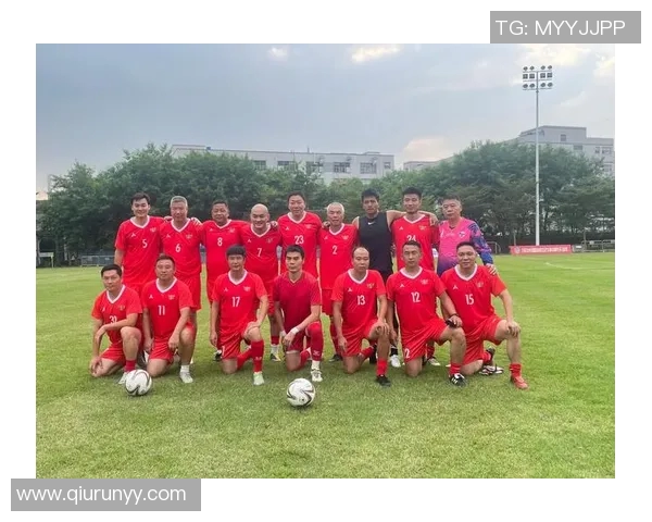 深圳足球队的蜕变之路：从传统强队到现代化职业俱乐部的全新探索