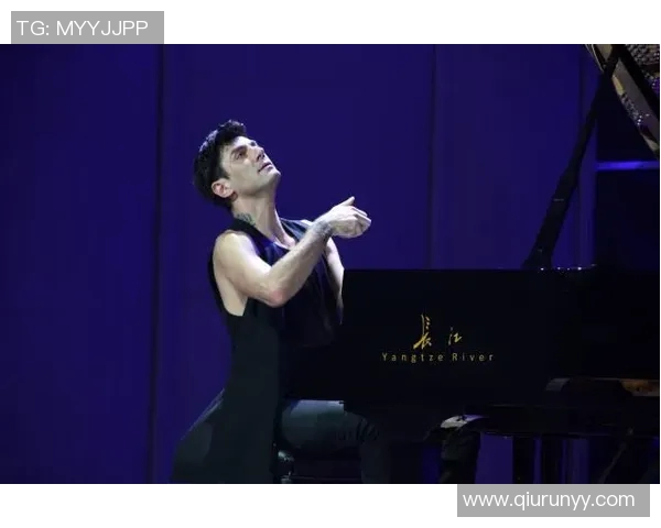 法国足球明星跨界演绎电影魅力展现运动与艺术的完美结合 法国足球明星跨界演绎电影魅力展现运动与艺术的完美结合