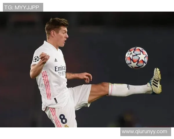 国际足球明星罗的辉煌历程与传奇故事揭秘 国际足球明星罗的辉煌历程与传奇故事揭秘