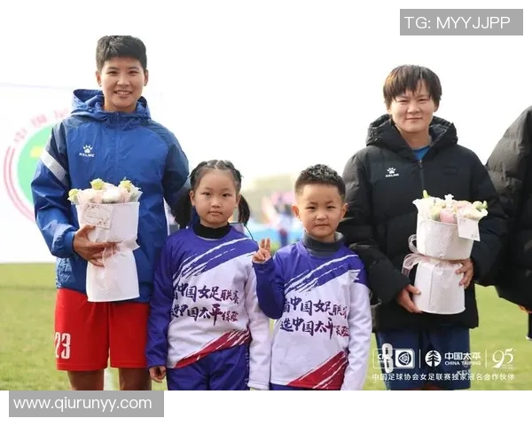 杨丽独家揭秘足球世界的奥秘与个人心得分享