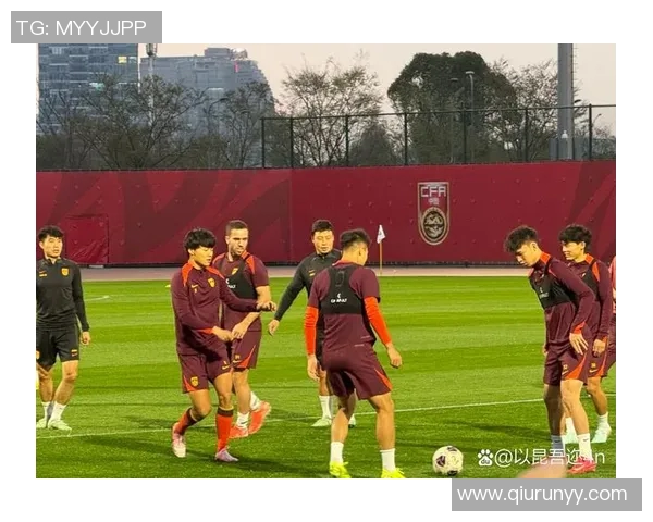 杭州足球队在锦标赛中的灵活性表现及其对比赛结果的影响分析 杭州足球队在锦标赛中的灵活性表现及其对比赛结果的影响分析